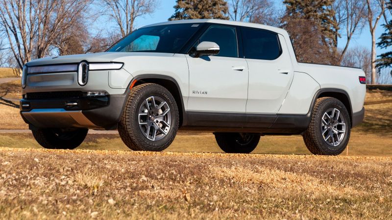 2024 Rivian R1T Truck Lease for month: