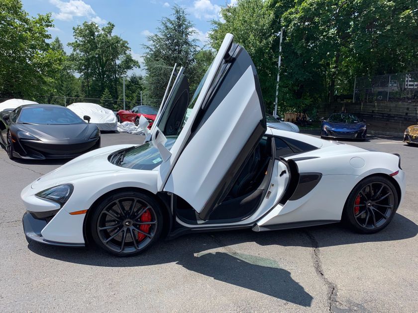 2019 Mclaren 570s Spider Lease For 2 689 84 Month Leasetrader Com